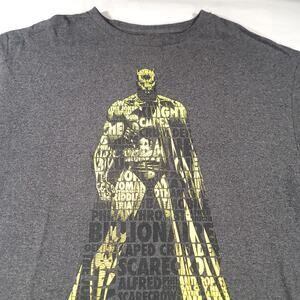 DC Batman Short Sleeve Graphic Crew Neck T Shirt Mens Size Extra Large XL Gray